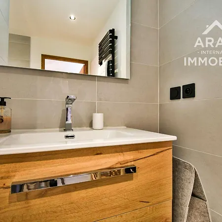 3 Chambres, Terrasses, Proche Randonnees - Fr-1-391-212 Apartment *